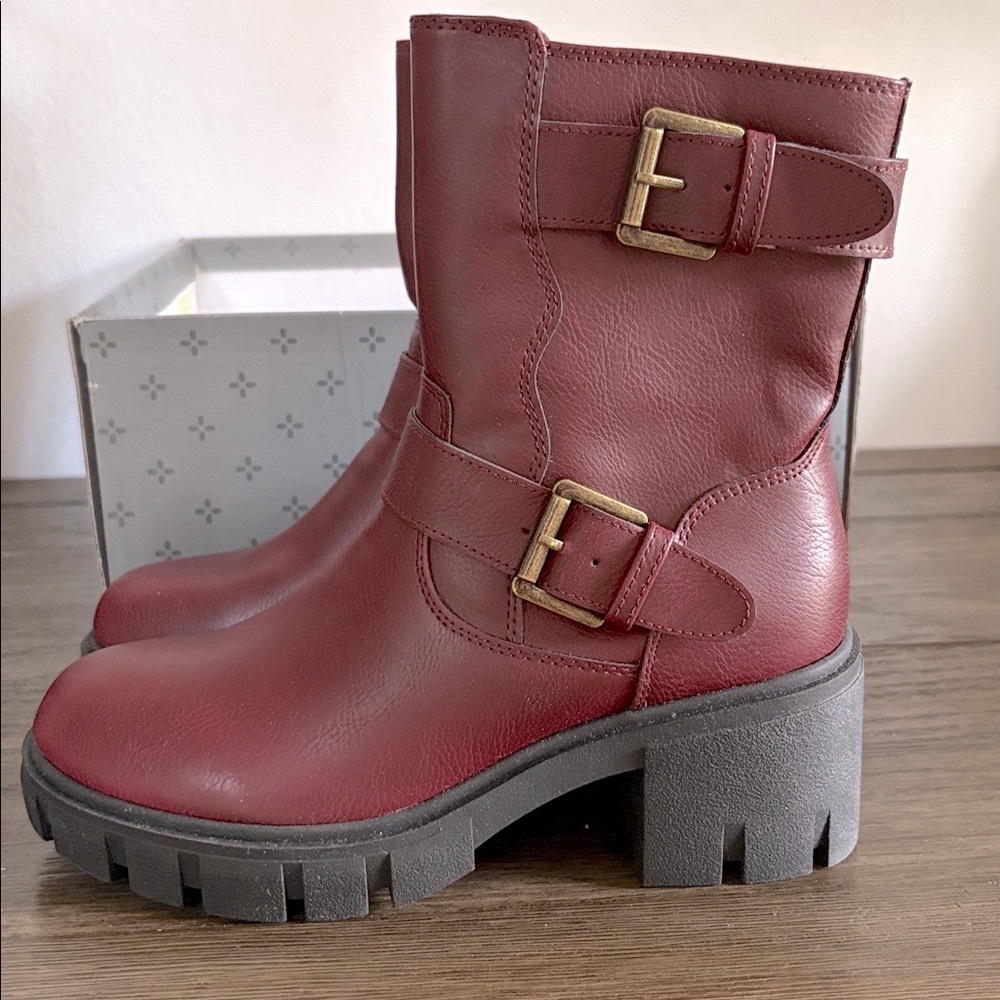 NIB [Sun + Stone] Lionell Faux Leather Buckle Motorcycle Heeled Boots Womens 5.5 - Picture 5 of 13